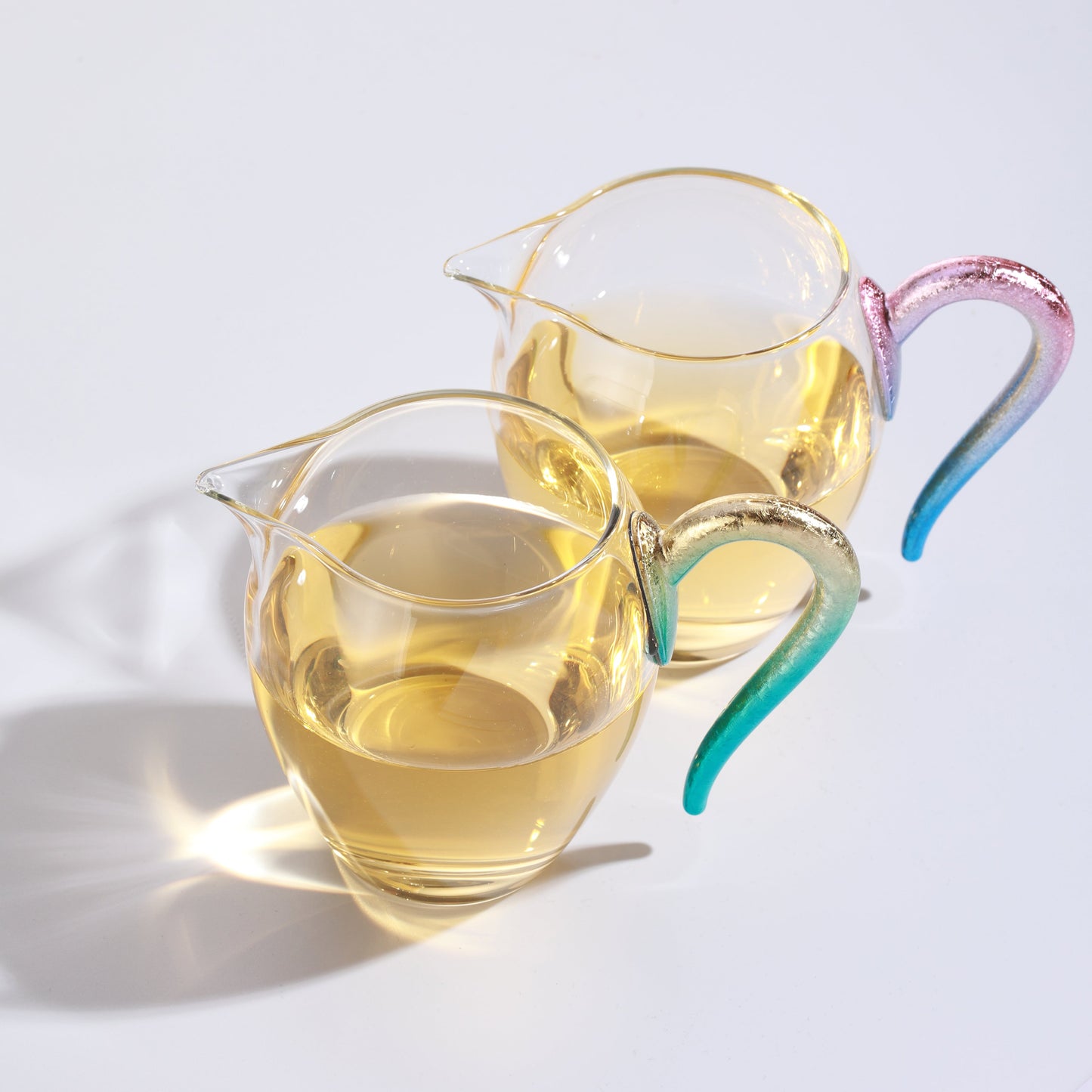 Sklenená čajová kanvica Gongfu s farebnou rukoväťou, 330 ml
