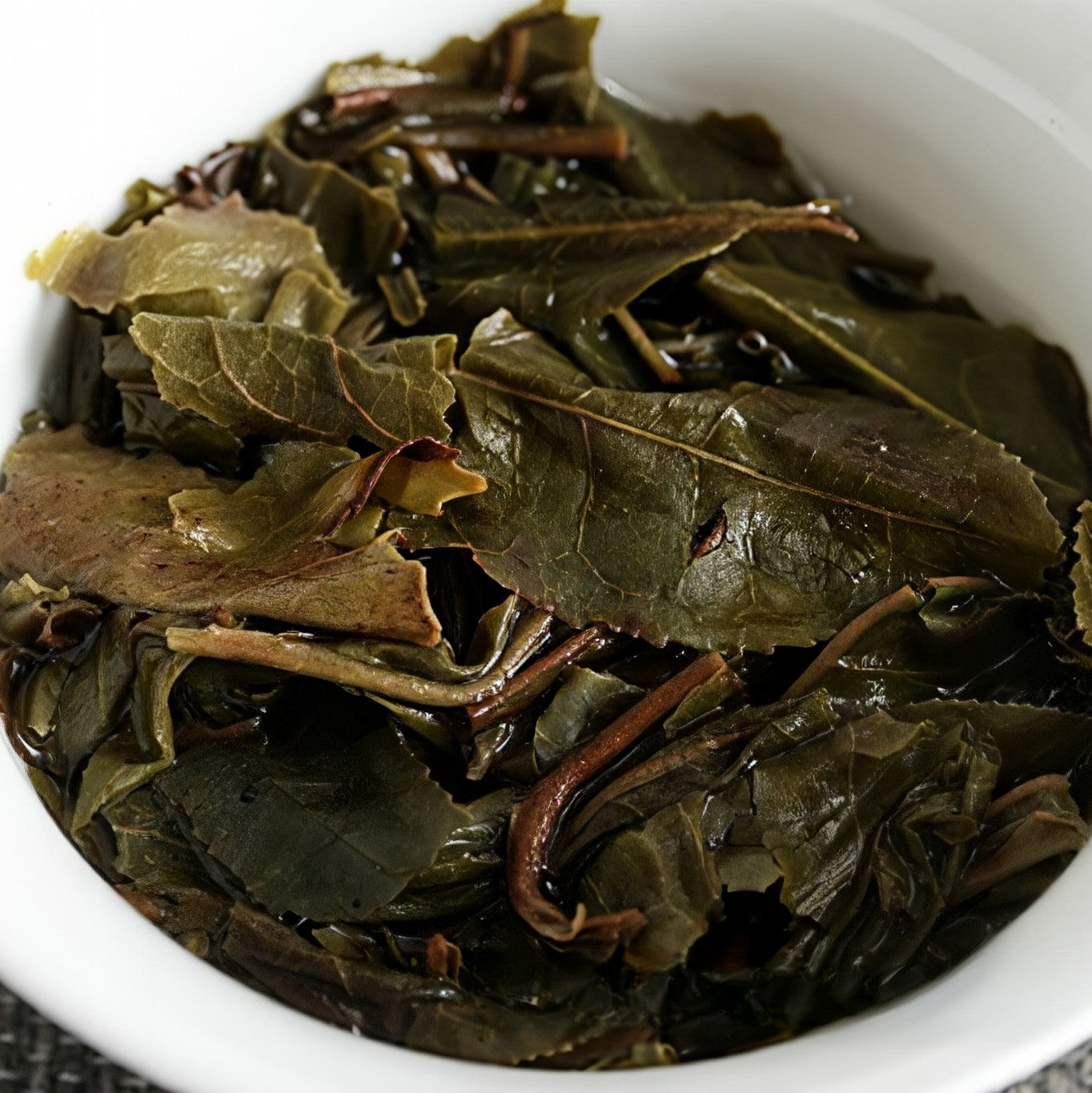 Small Da Xue Shan Raw Pu Erh Tea leaves