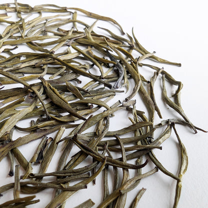 Jun Shan Yin Zhen (Silver Needle) Yellow Tea