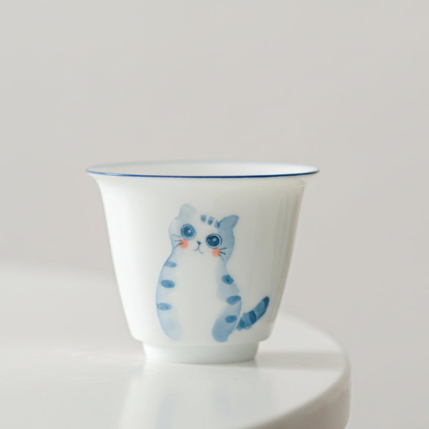 porcelain gongfu tea cup with cute cat