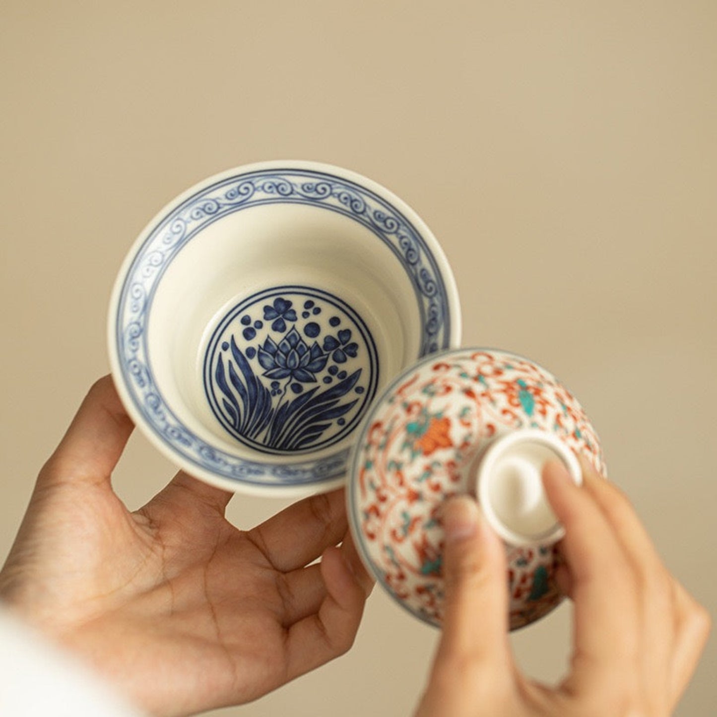 Fengcai-stijl (Famille Rose) keramische Gongfu Gaiwan met schotel 170ml