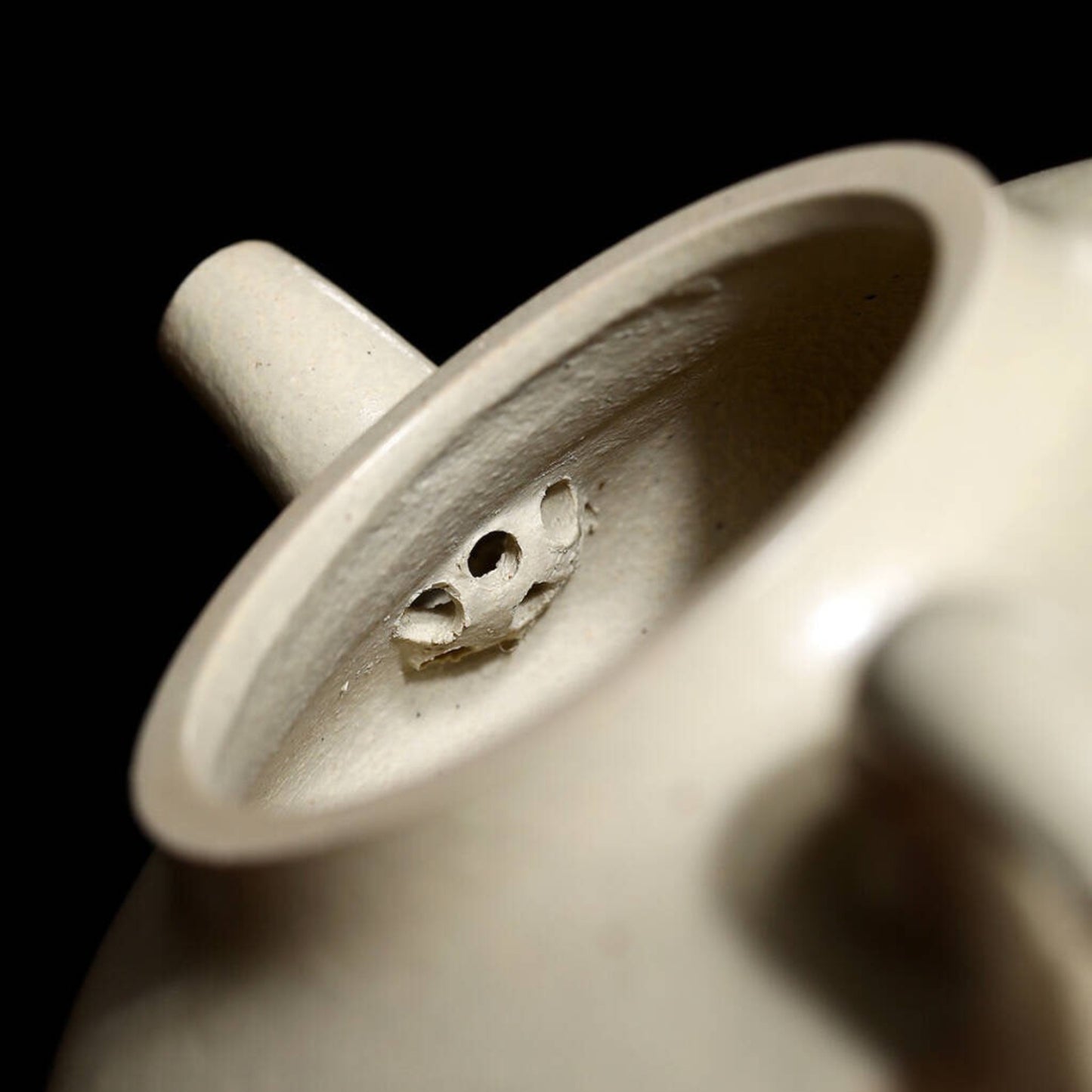 teapot with 7 holes built-in filter 
