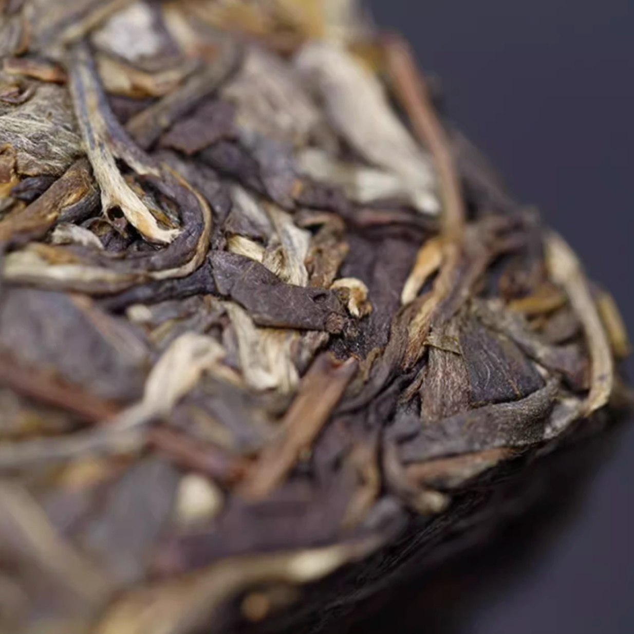 Yibang & Lushuitang Tea Cake + FREE Oripuerlab Tea Brick