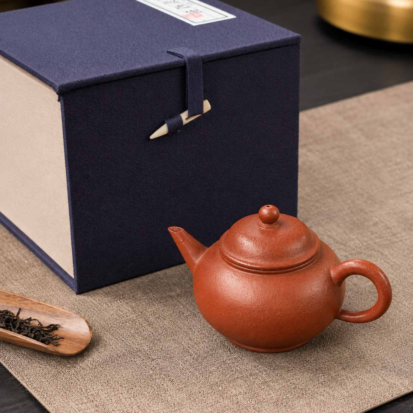 teapot with gift box