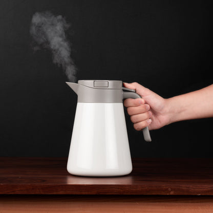 Teapot and jug with Strainer/Infuser 