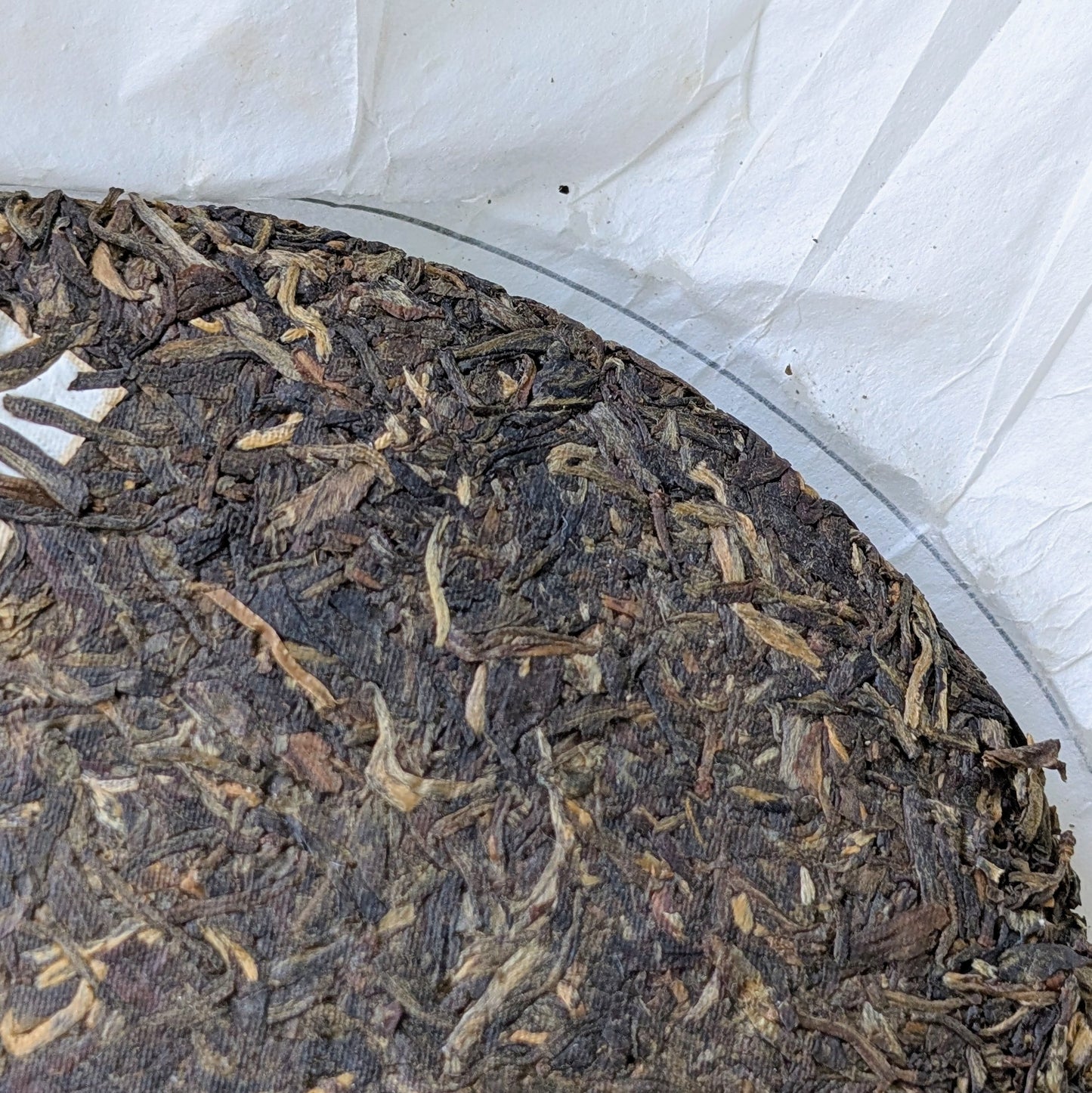 Xiaguan Jinyin 7653 Golden Seal Raw Pu Erh Tea Cake8