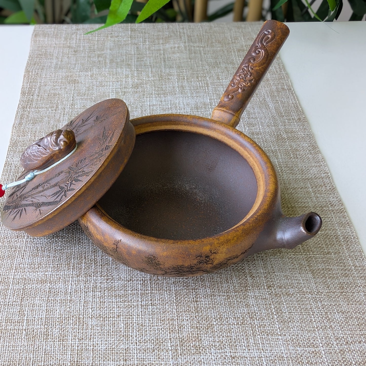 Yixing Long Gu Jin Sha Ni Clay Kyusu Teapot 