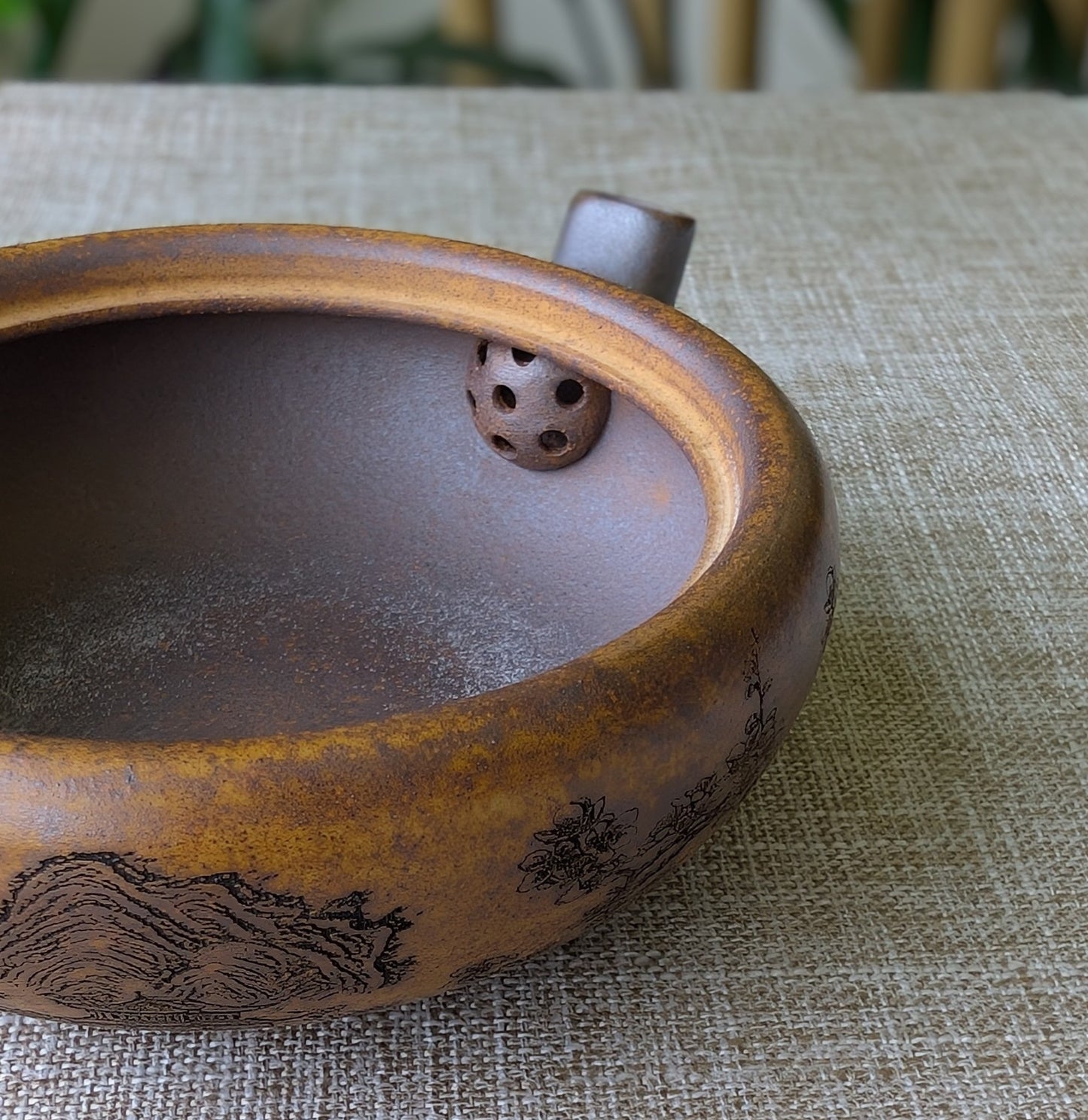 Yixing Long Gu Jin Sha Ni Clay Kyusu Teapot Cicada & Bamboo detail