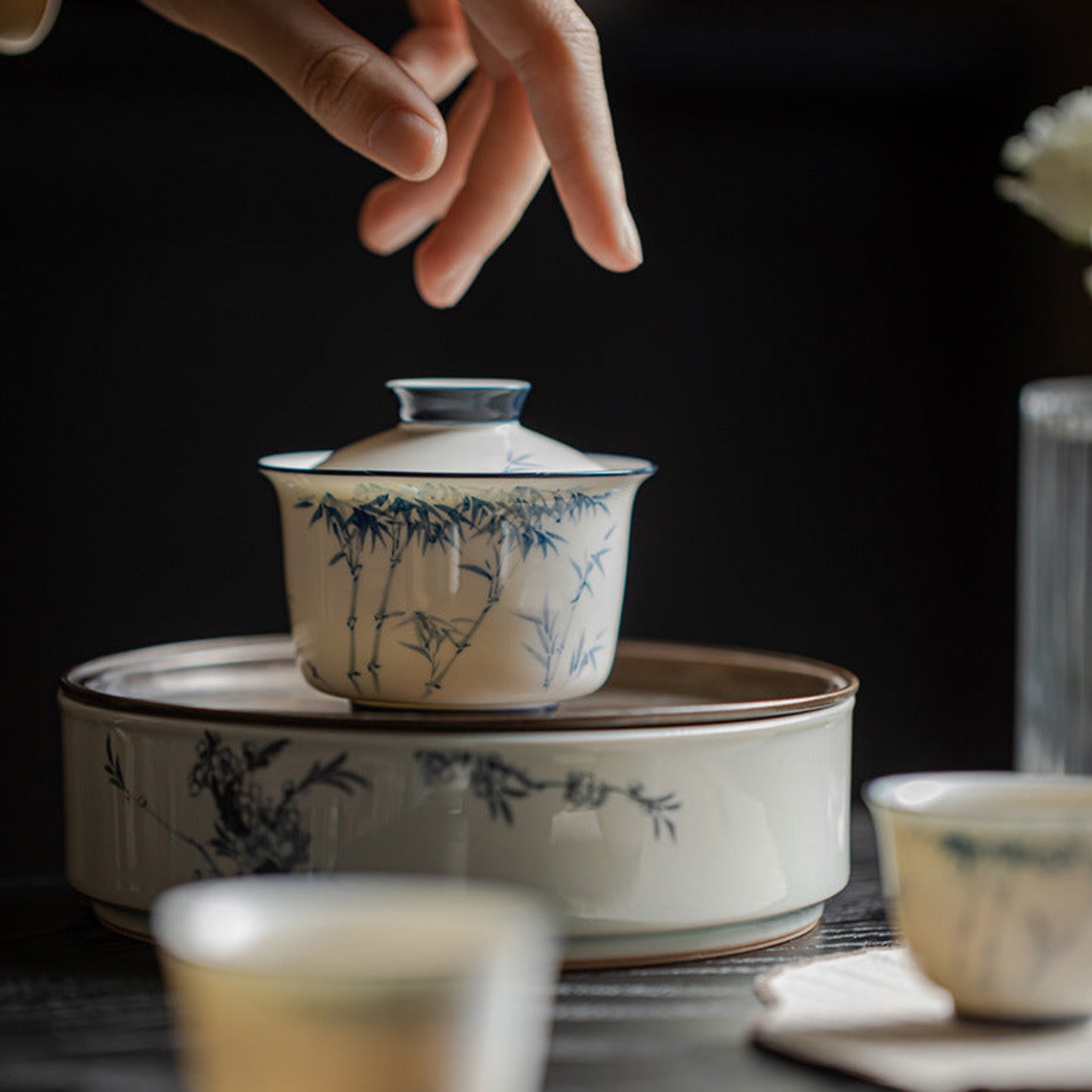 White Blue Gaiwan, Hand-Painted Bamboo, Jade Porcelain 140ml