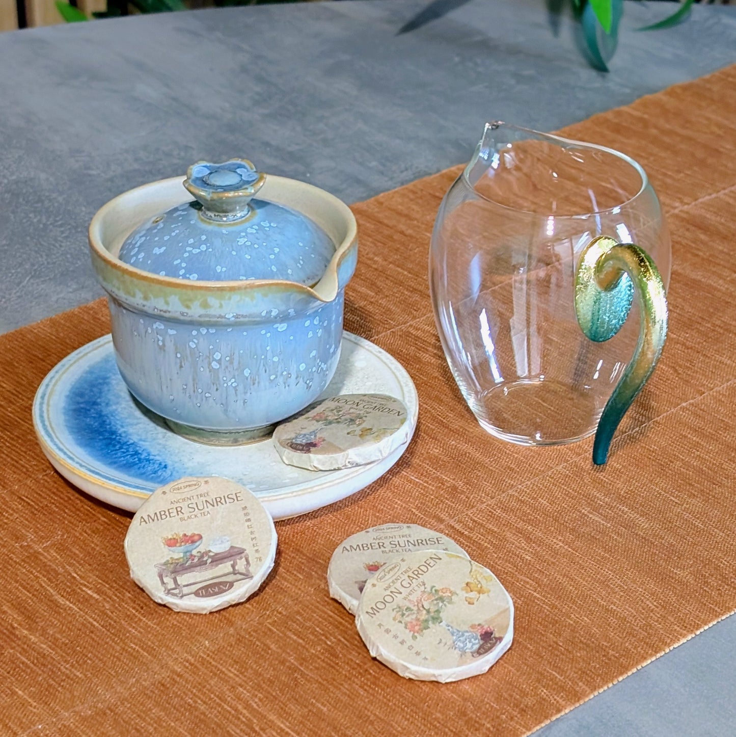 Easy Gaiwan Set with FREE Pitcher & Mini Tea Cakes