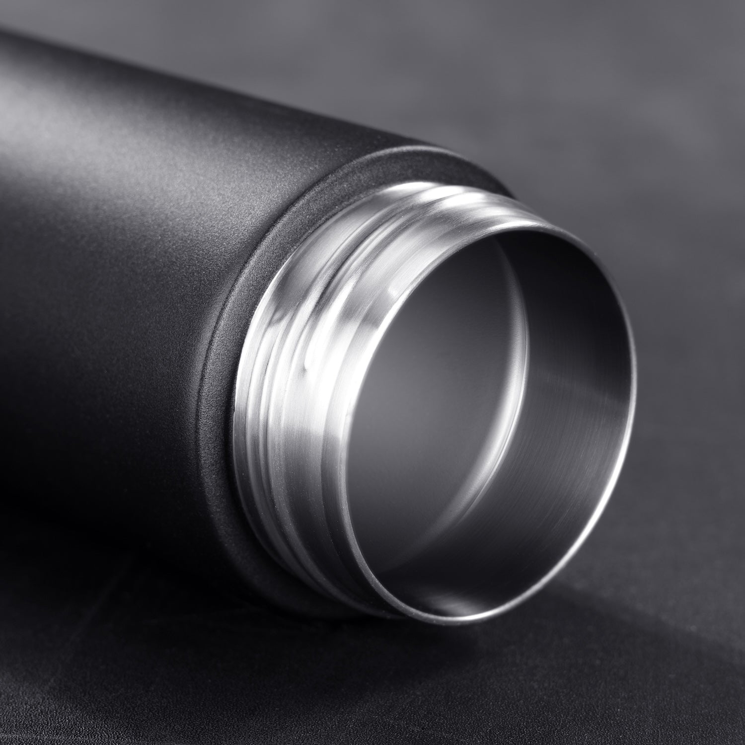 tea maker thermos flask detail of the seal