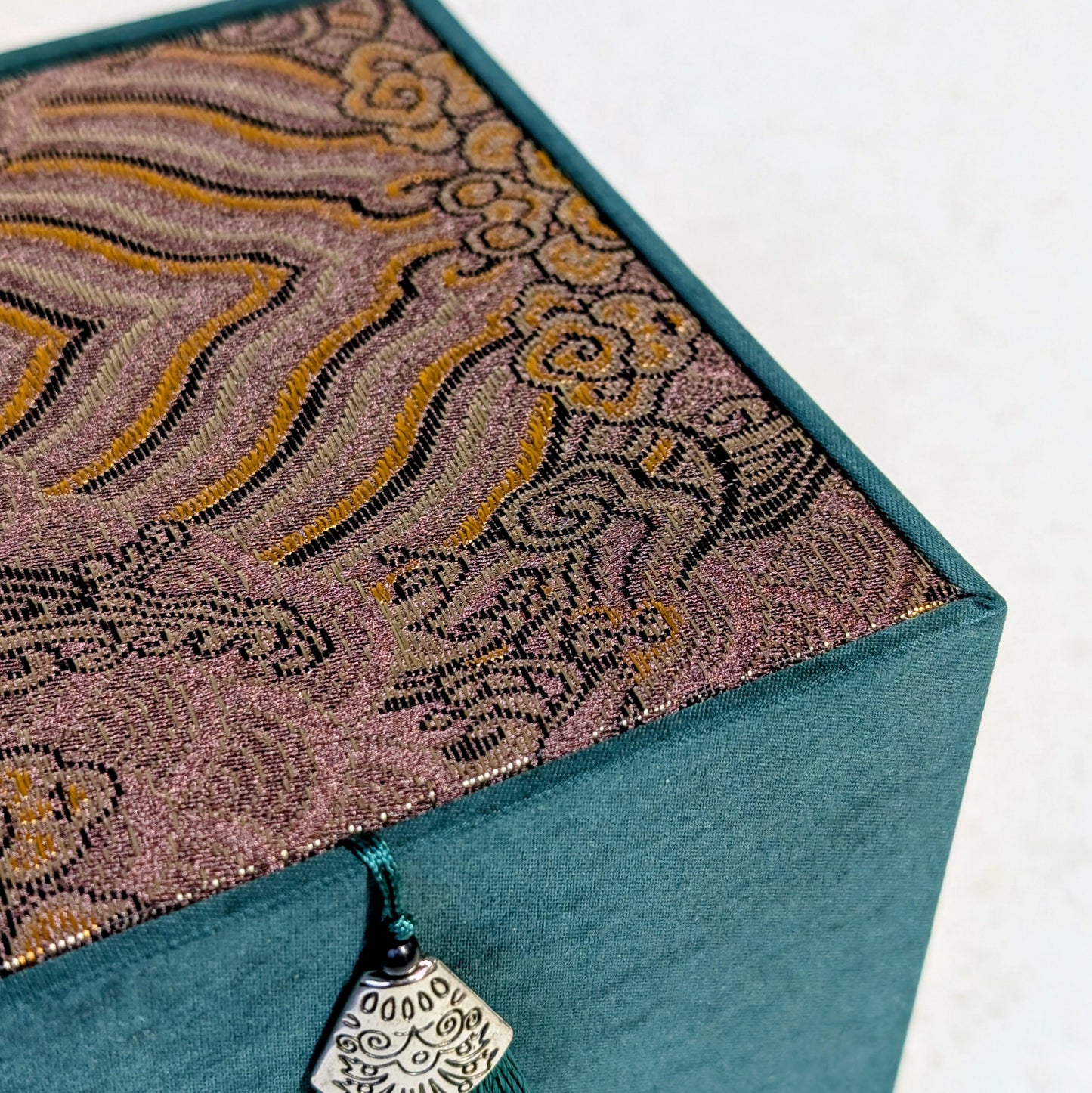 tenmoku green gift case