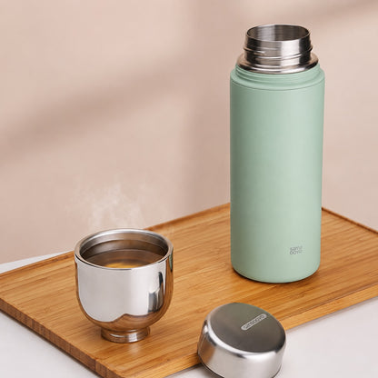 Green Insulated Water/Tea Bottle with Filter & Integrated Cup 400ml