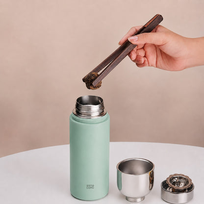 Green Insulated Water/Tea Bottle with Filter & Integrated Cup 400ml
