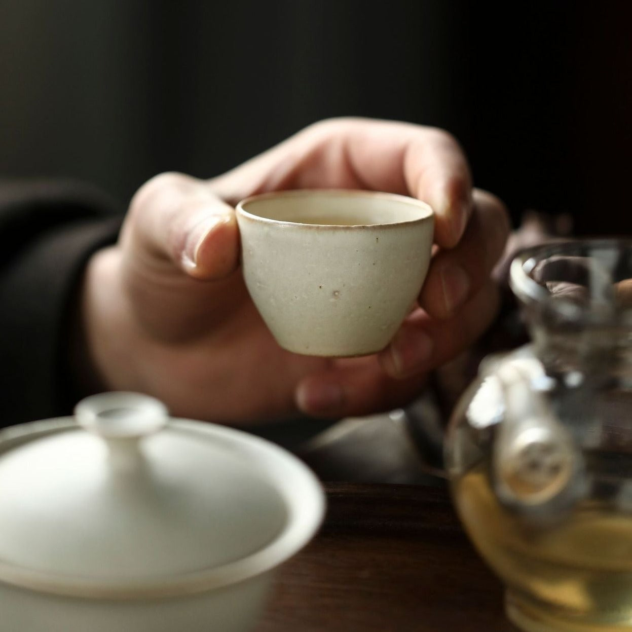 White Ceramic Gaiwan Tea Set with 2 Cups