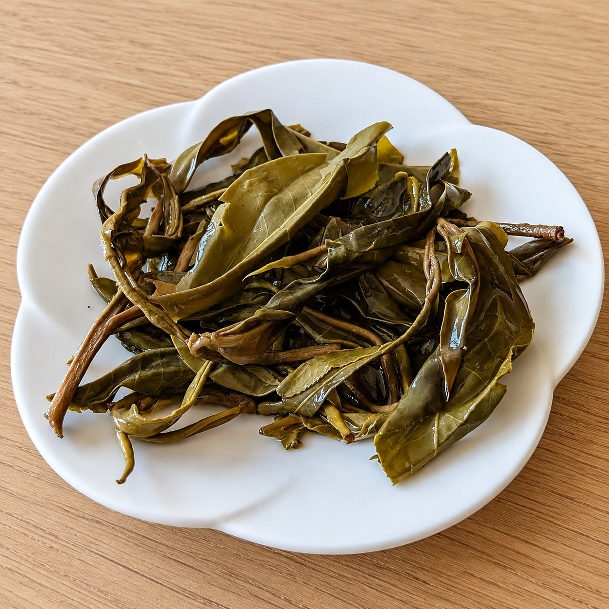 2025 "Wild Mountain Spirit Leaf" Yongde Raw Pu Erh Tea Balls