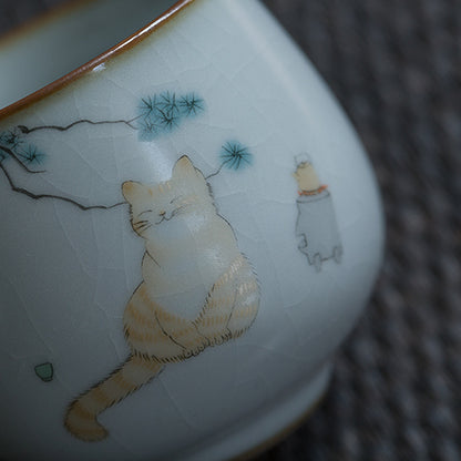 Ru Kiln Cat Tea Cup with Crackle Glaze