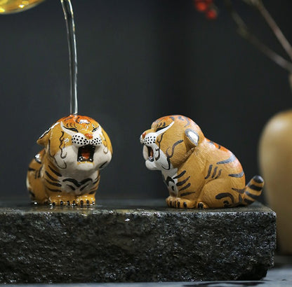 tiger ceramic figure
